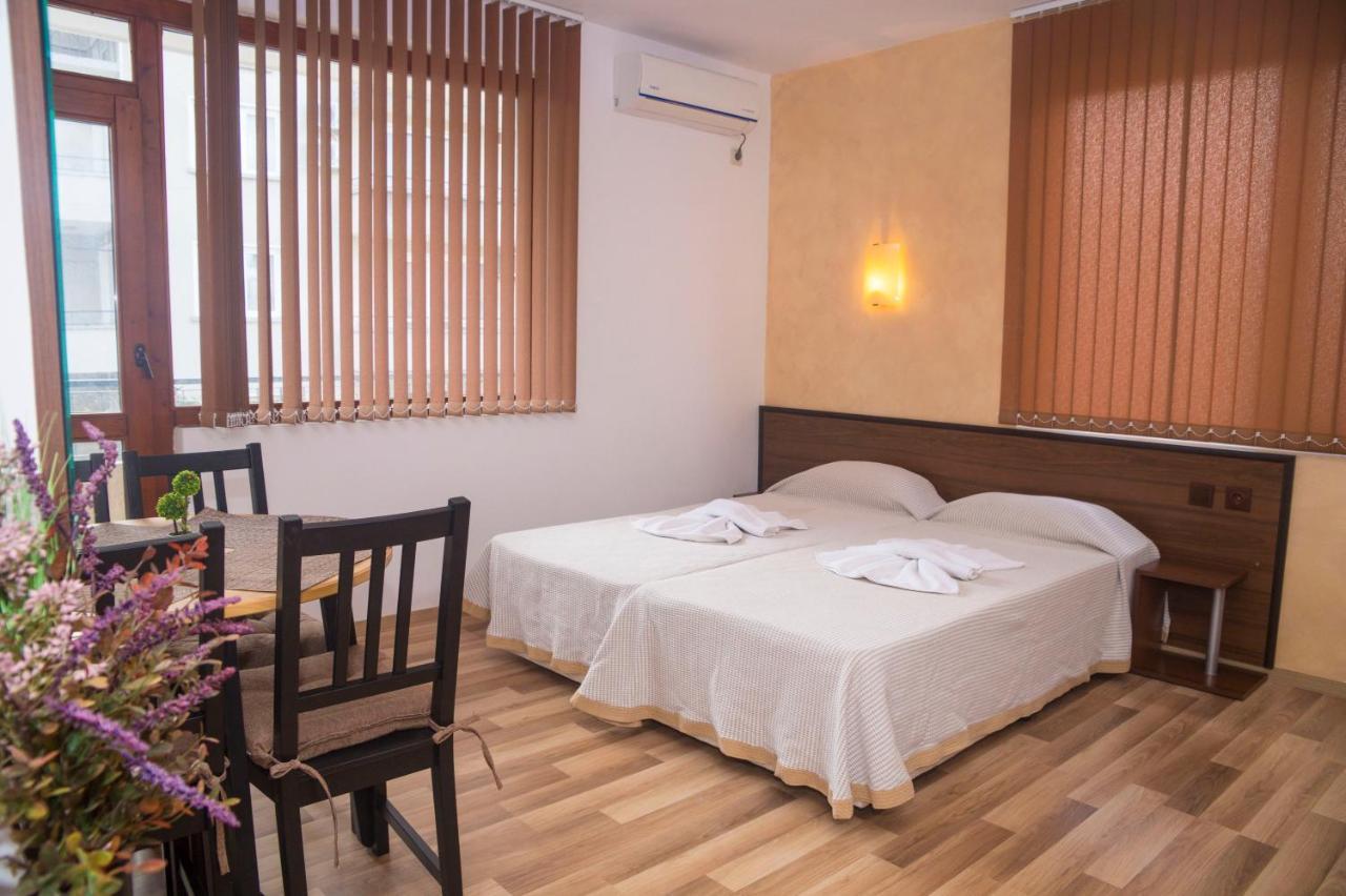 Chrystal Guest House Obzor Εξωτερικό φωτογραφία
