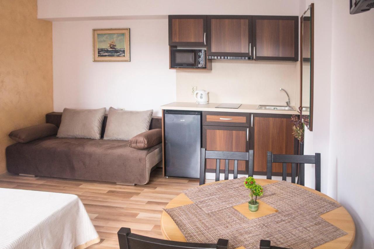 Chrystal Guest House Obzor Εξωτερικό φωτογραφία
