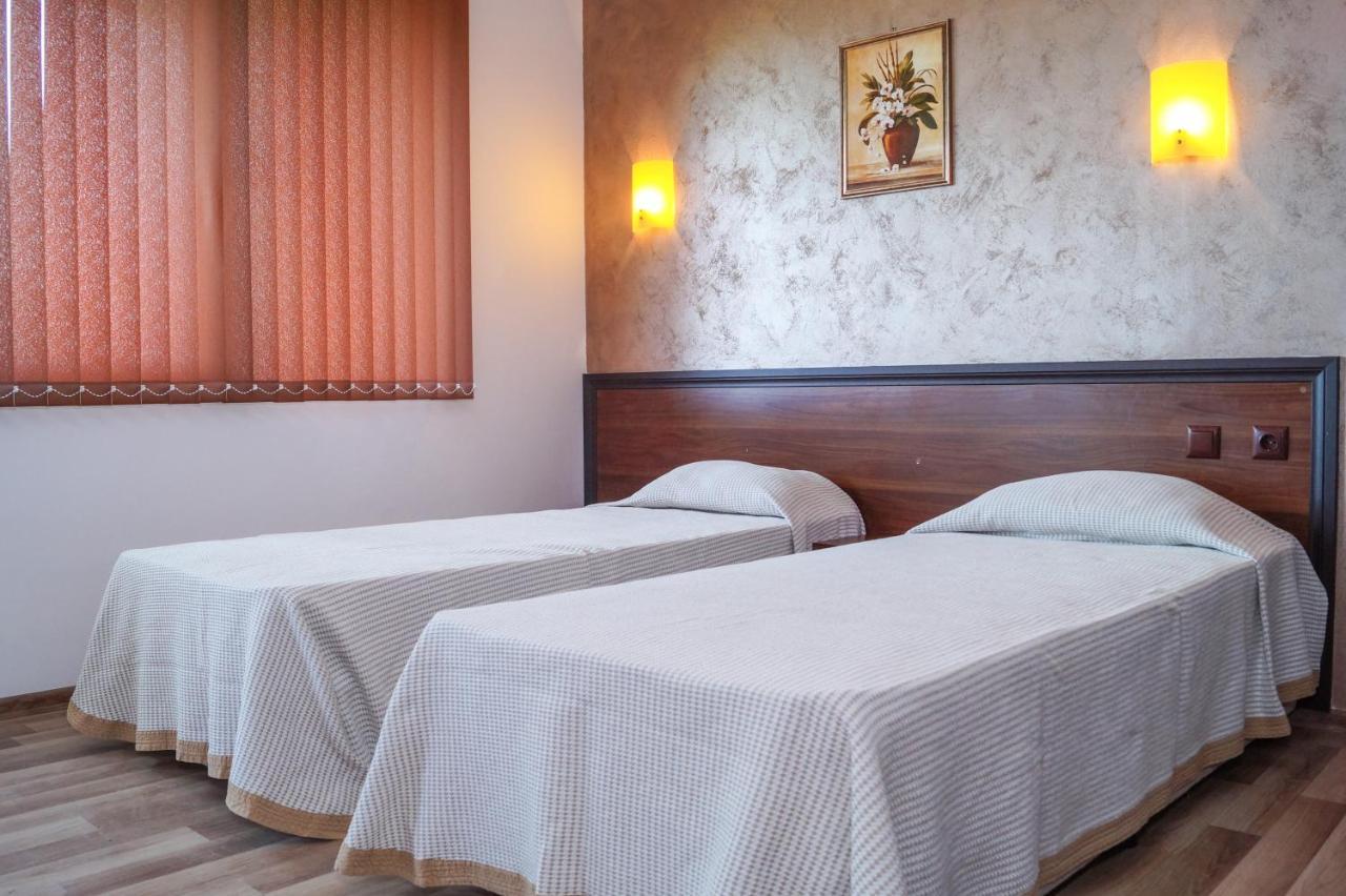 Chrystal Guest House Obzor Εξωτερικό φωτογραφία